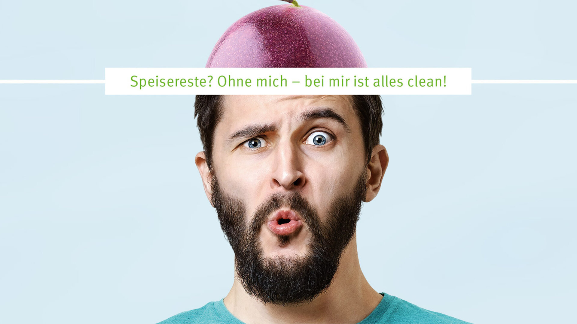 halbe Zwiebel auf dem Kopf